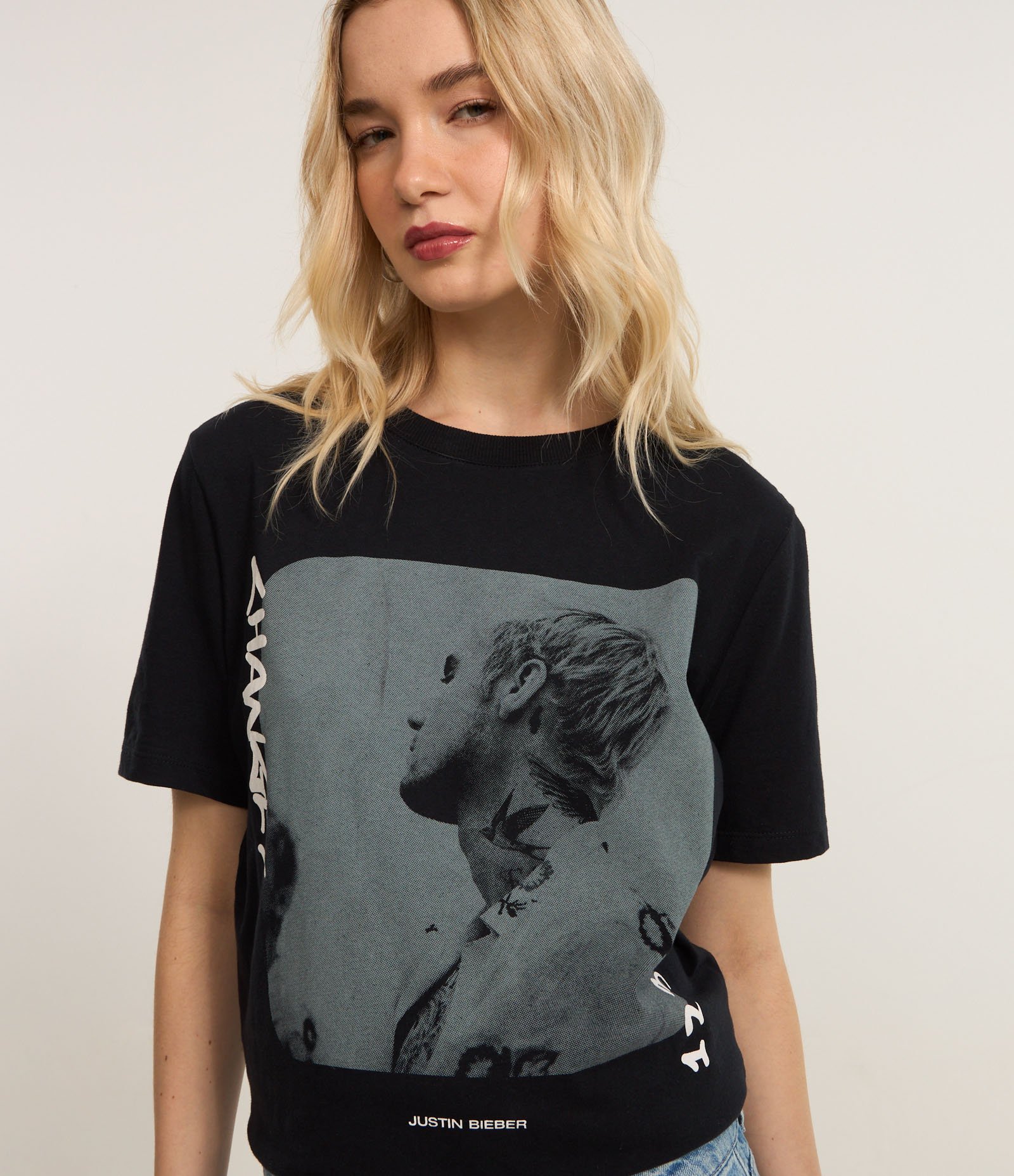 Camiseta Regular em Algodão com Estampa Justin Bieber Preto 3