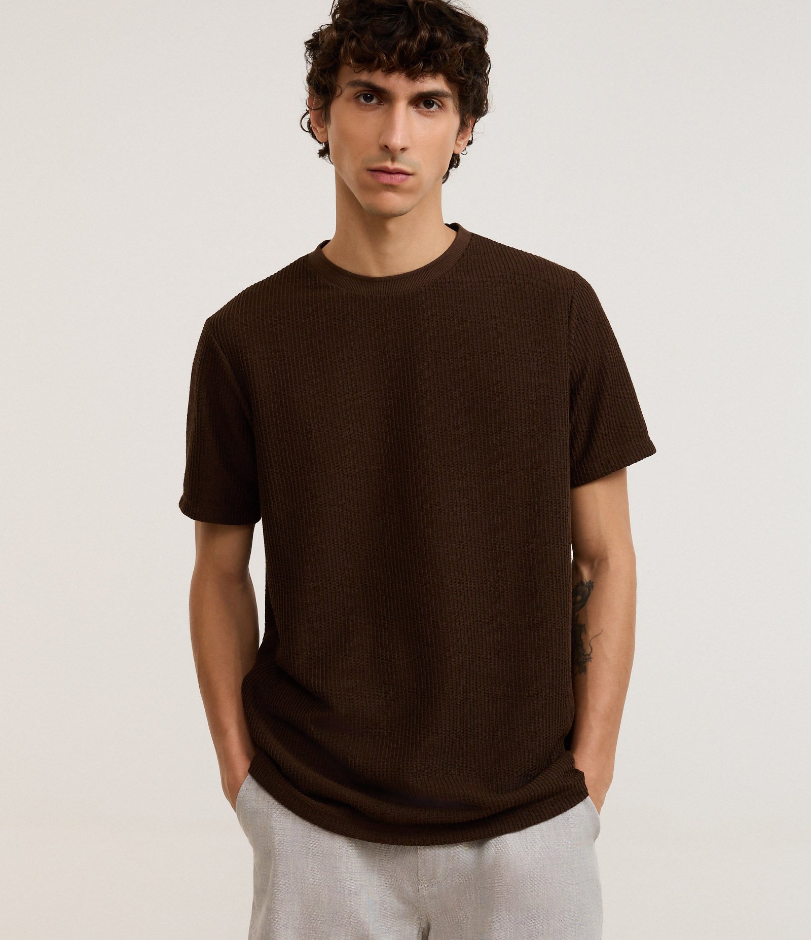 Camiseta T-shirt em Algodão Canelada Marrom 1