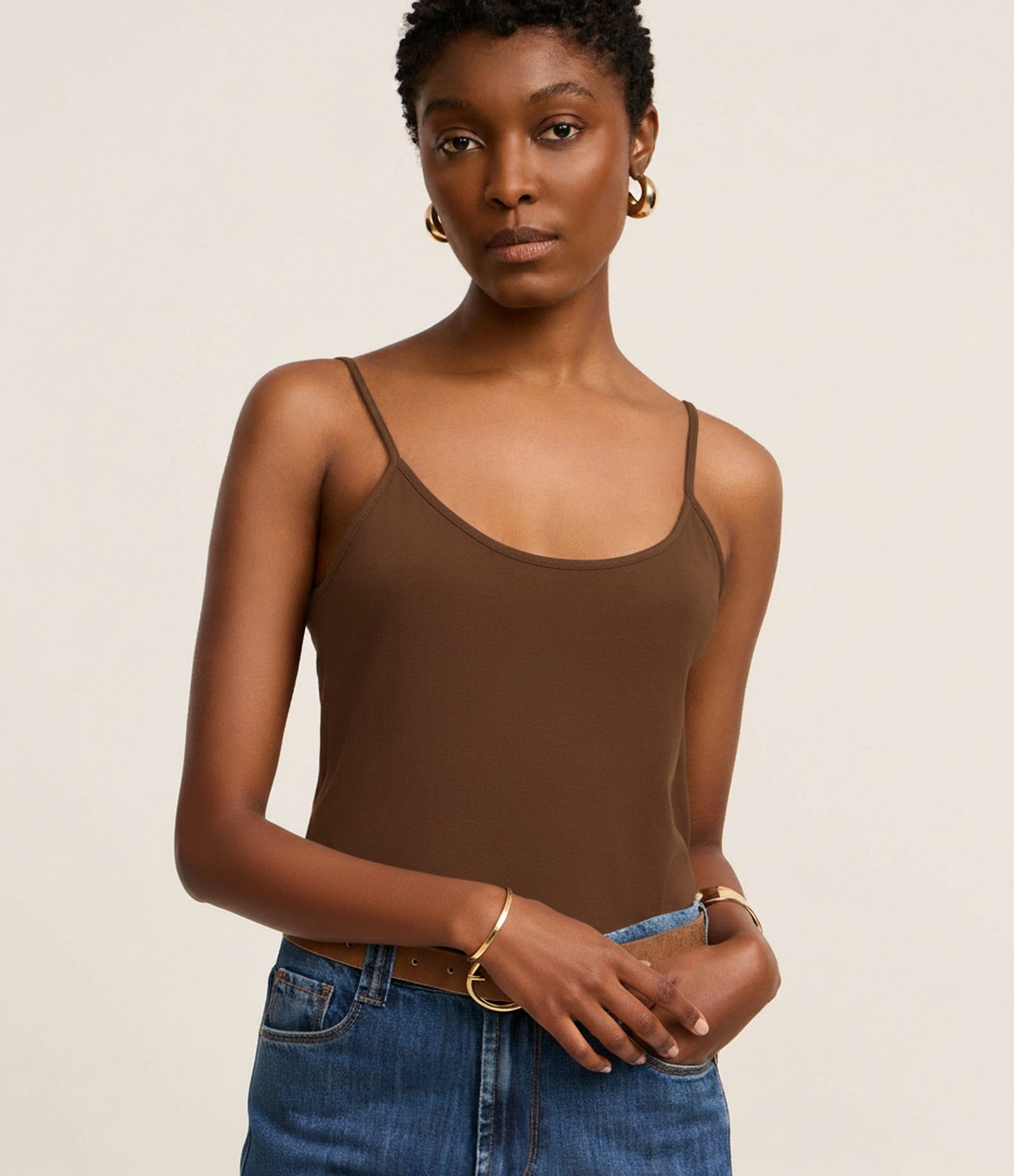 Blusa Básica de Alcinha em Algodão Peruano Marrom 1