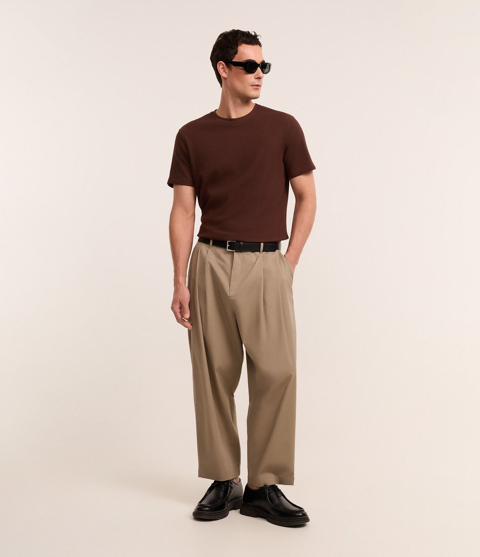 Camiseta Regular em Algodão com Textura Waffle Marrom 2