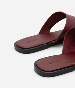 Sandália Rasteirinha Mule em Couro com Cabedal Largo