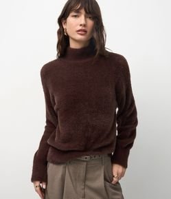 Suéter em Poliamida Peluciada com Gola Alta