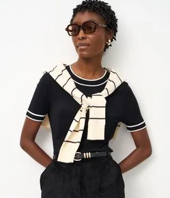 Blusa Regular em Tricô com Viés Contrastantes