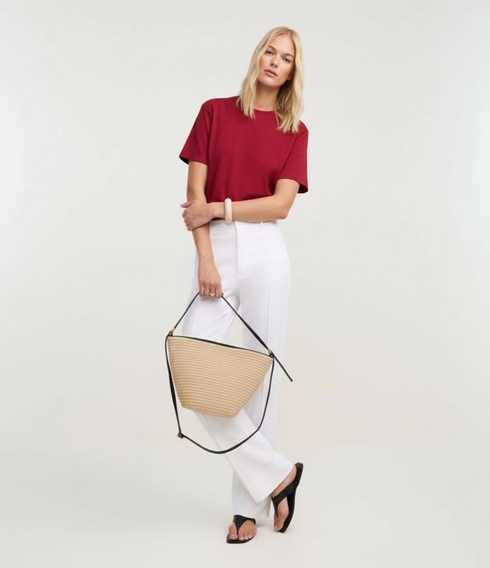 Blusa em Algodão Peruano Interlock com Gola Redonda Bordô 4