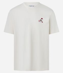 Camiseta Comfort em Algodão com Bordado Cadeira na Praia