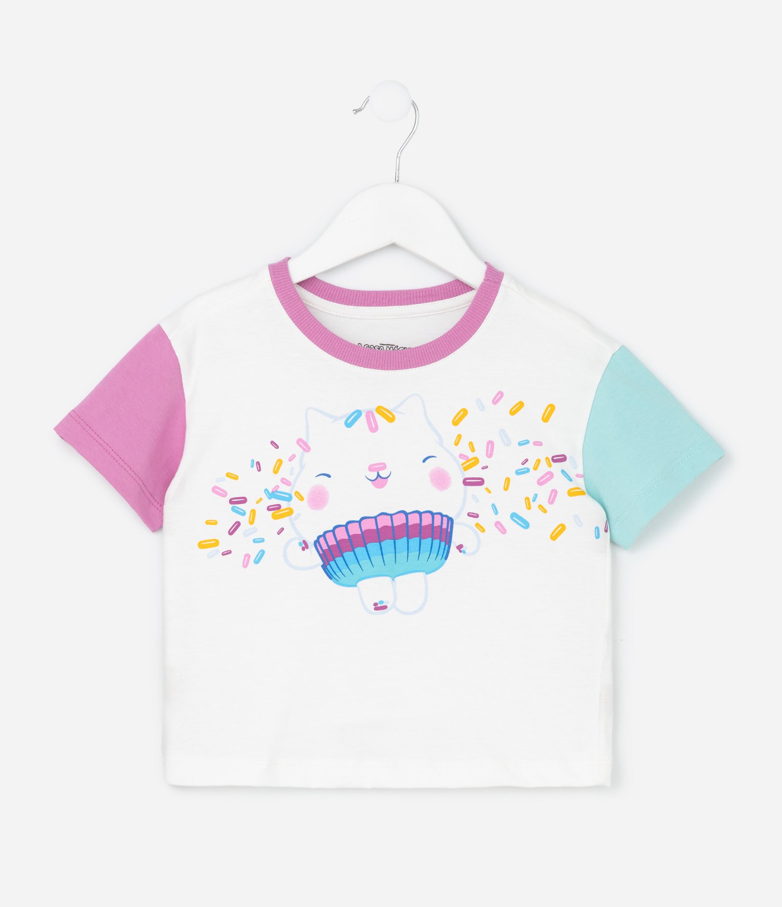 Camiseta Regular Infantil com Estampa A Casa Mágica da Gabby - Tam 1 a 6 Anos Branco 2