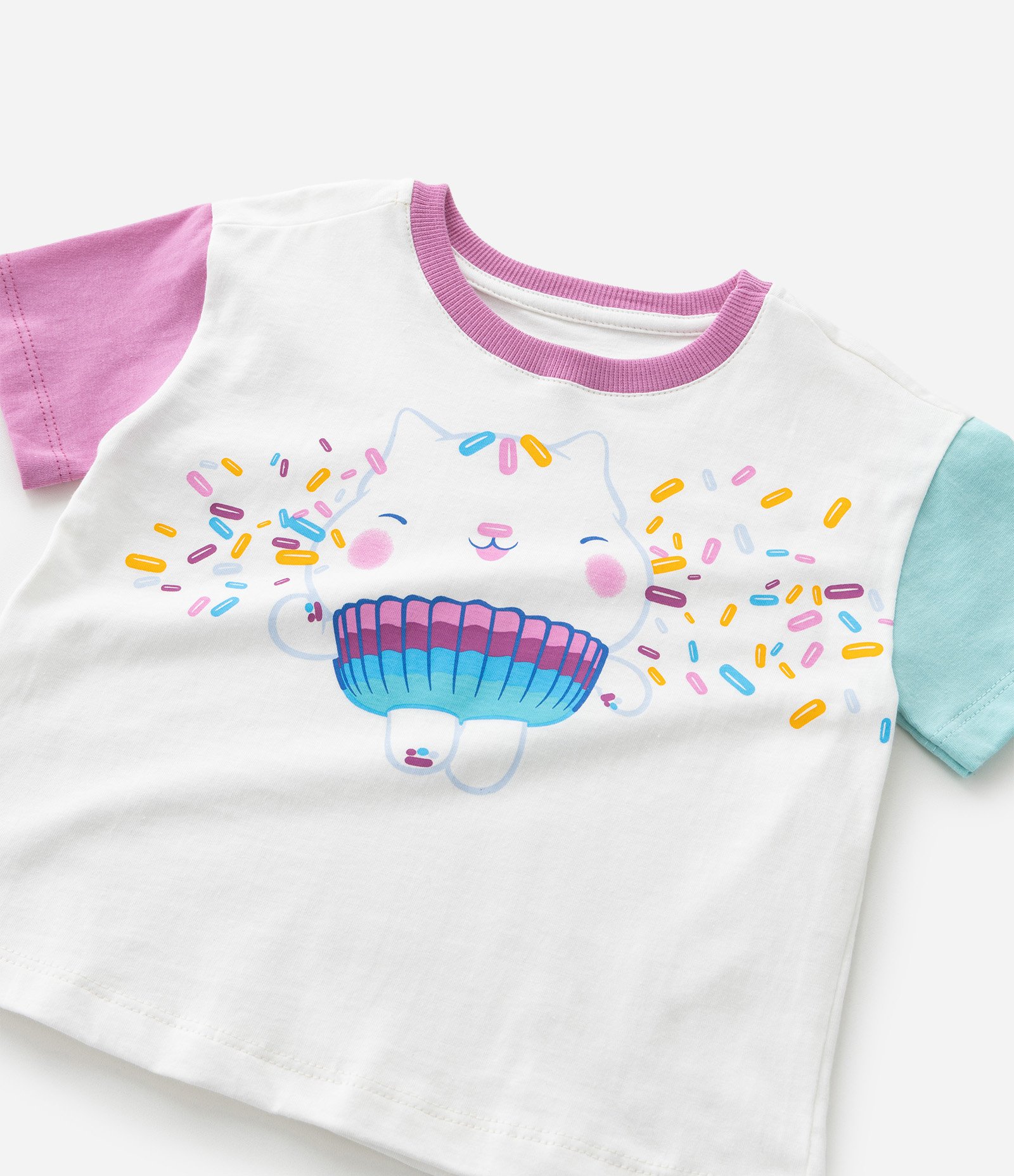 Camiseta Regular Infantil com Estampa A Casa Mágica da Gabby - Tam 1 a 6 Anos Branco 6