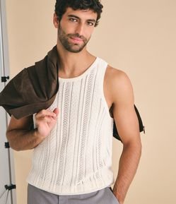 Regata em Algodão com Efeito Crochê