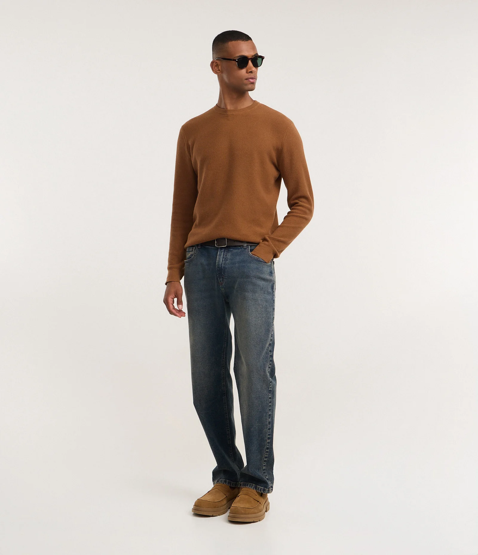 Suéter Texturizado em Piquet com Decote Canoa Marrom 2