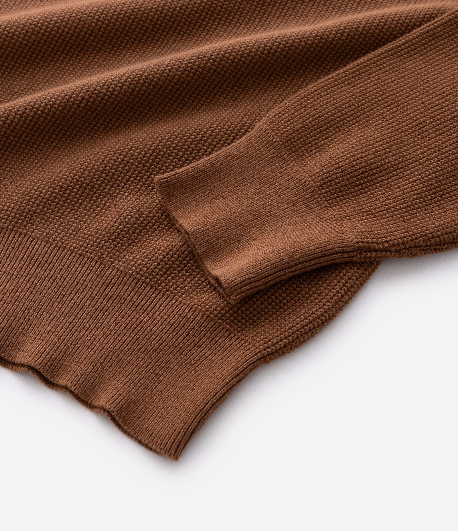 Suéter Texturizado em Piquet com Decote Canoa Marrom 8