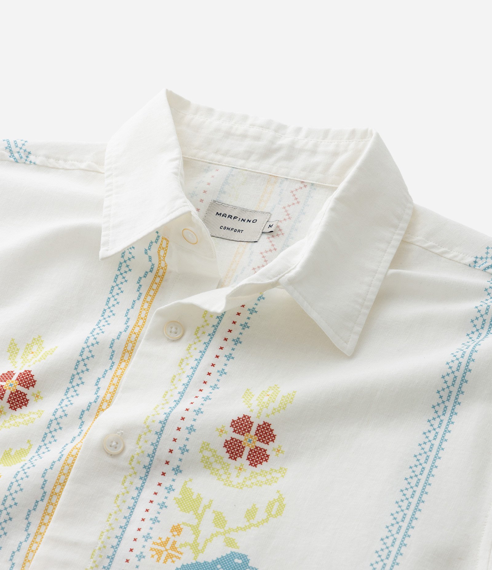 Camisa Comfort em Linho com Estampa Floral Bordada Branco 3