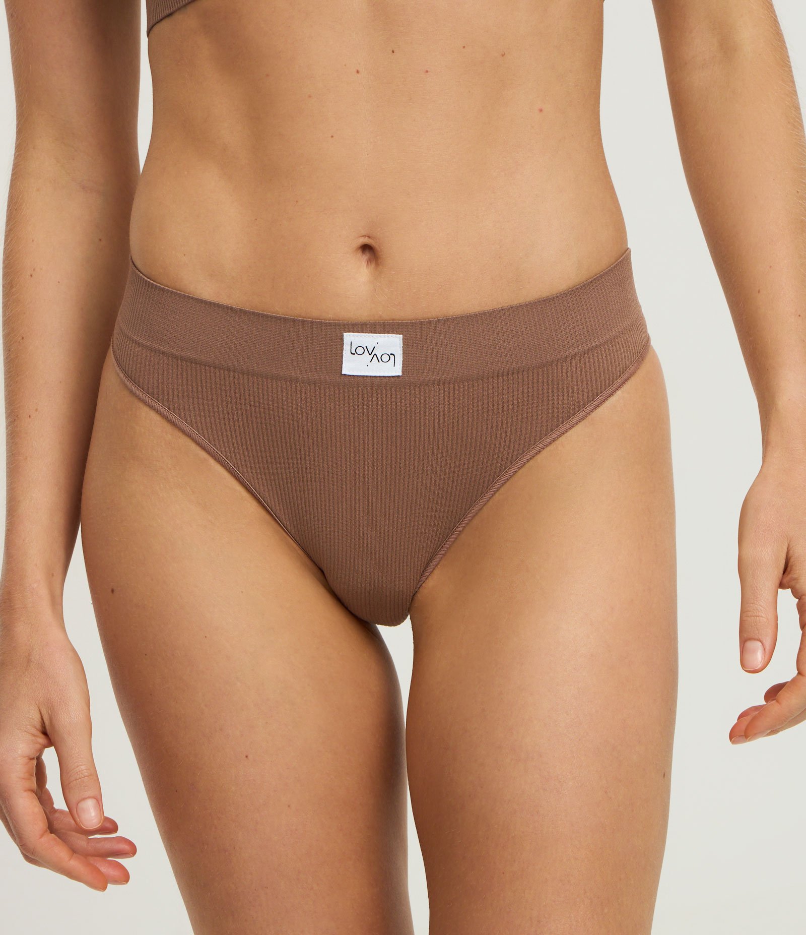 Calcinha Biquíni Fio Seamless com Textura Canelada Marrom 2