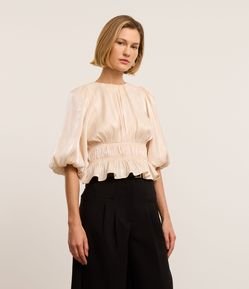 Blusa Bata em Cetim com Manga Bufante e Elástico Duplo na Cintura