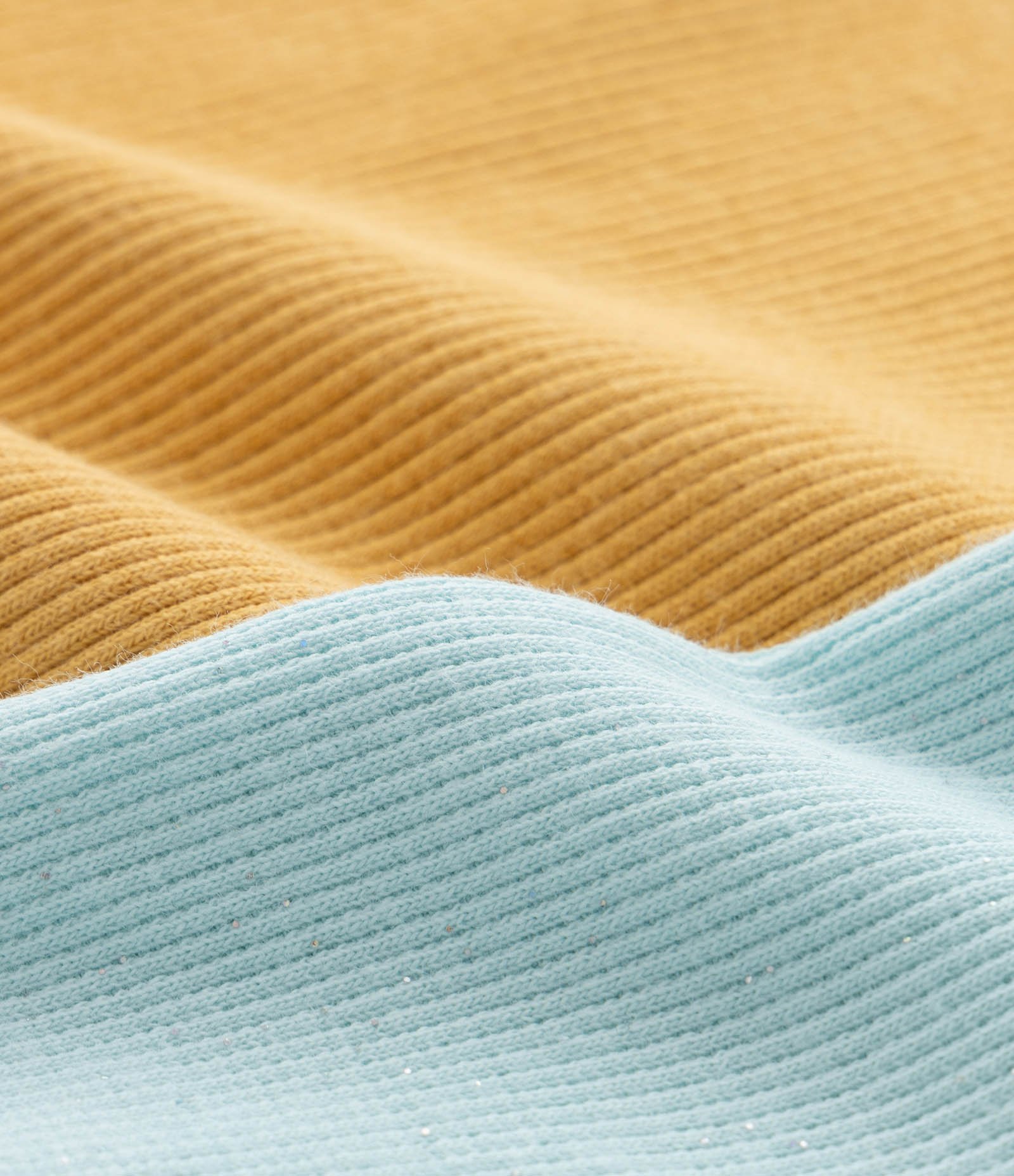 Kit 02 Blusas Regulares Infantis em Ribana com Estampa Bluey - Tam 1 a 6 Anos Azul/Amarelo 3