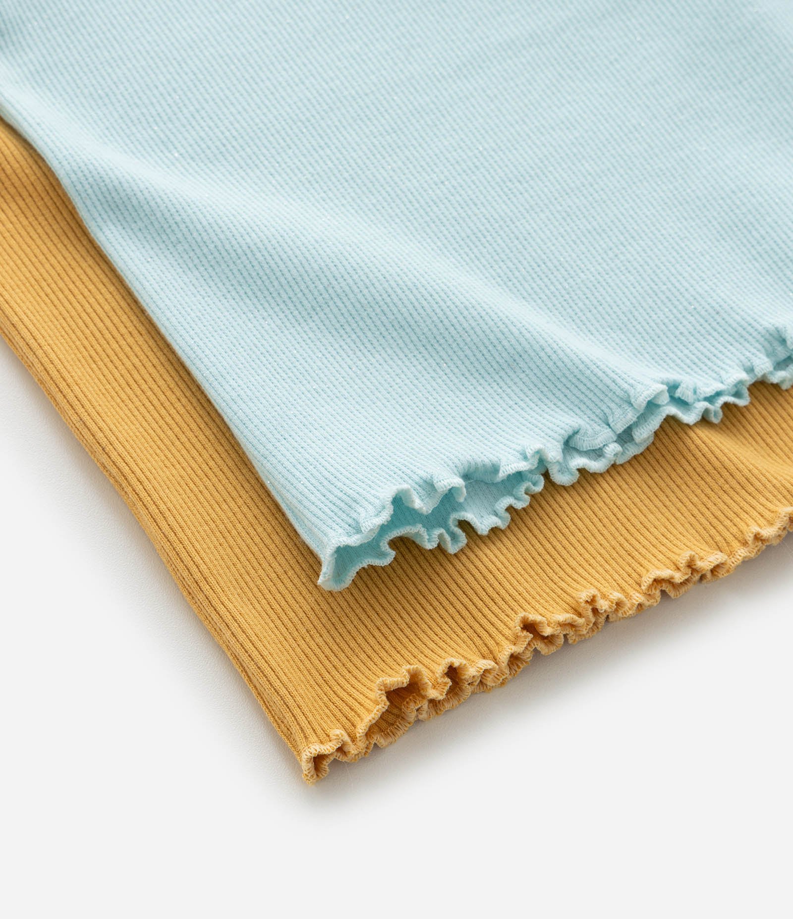 Kit 02 Blusas Regulares Infantis em Ribana com Estampa Bluey - Tam 1 a 6 Anos Azul/Amarelo 4