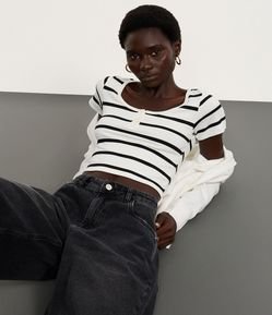 Blusa em Ribana com Decote Quadrado e Estampa de Listras