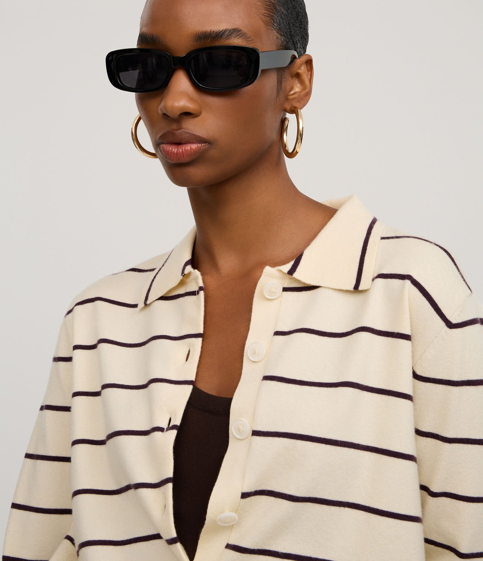 Cardigan Curto em Tricô Listrado com Gola Polo e Botões Off White 3