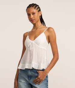 Blusa em Viscose Slub com Decote V e Babados