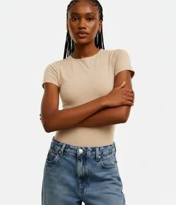 Body Básico em Poliamida com Mangas Curtas