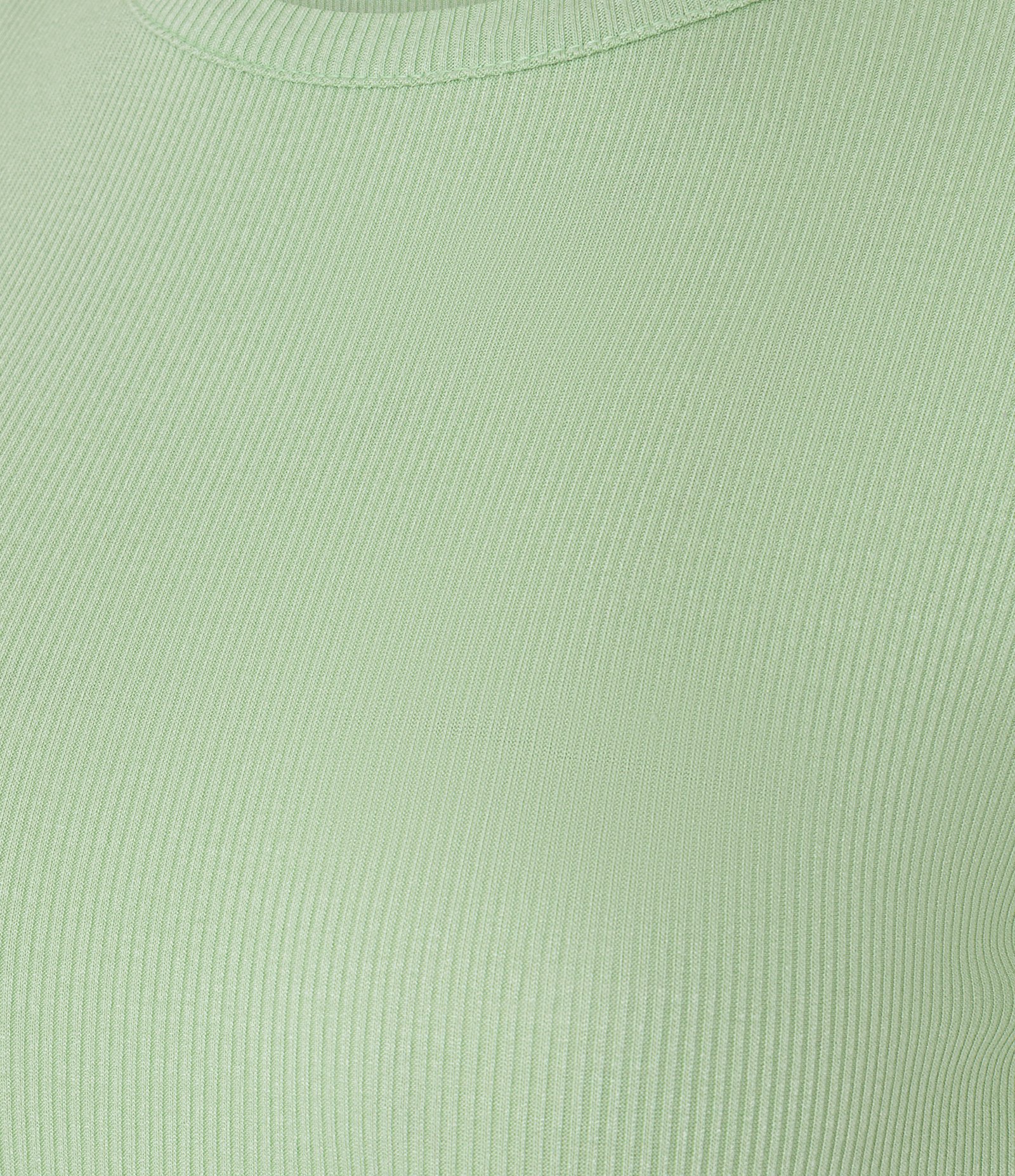 Blusa Básica Texturizada em Viscose com Acabamento Frufru Verde Claro 7