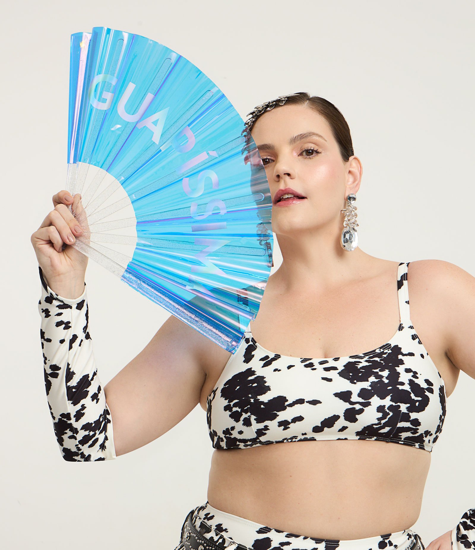 Leque em Plástico Metalizado com Lettering Guapíssima Azul 2