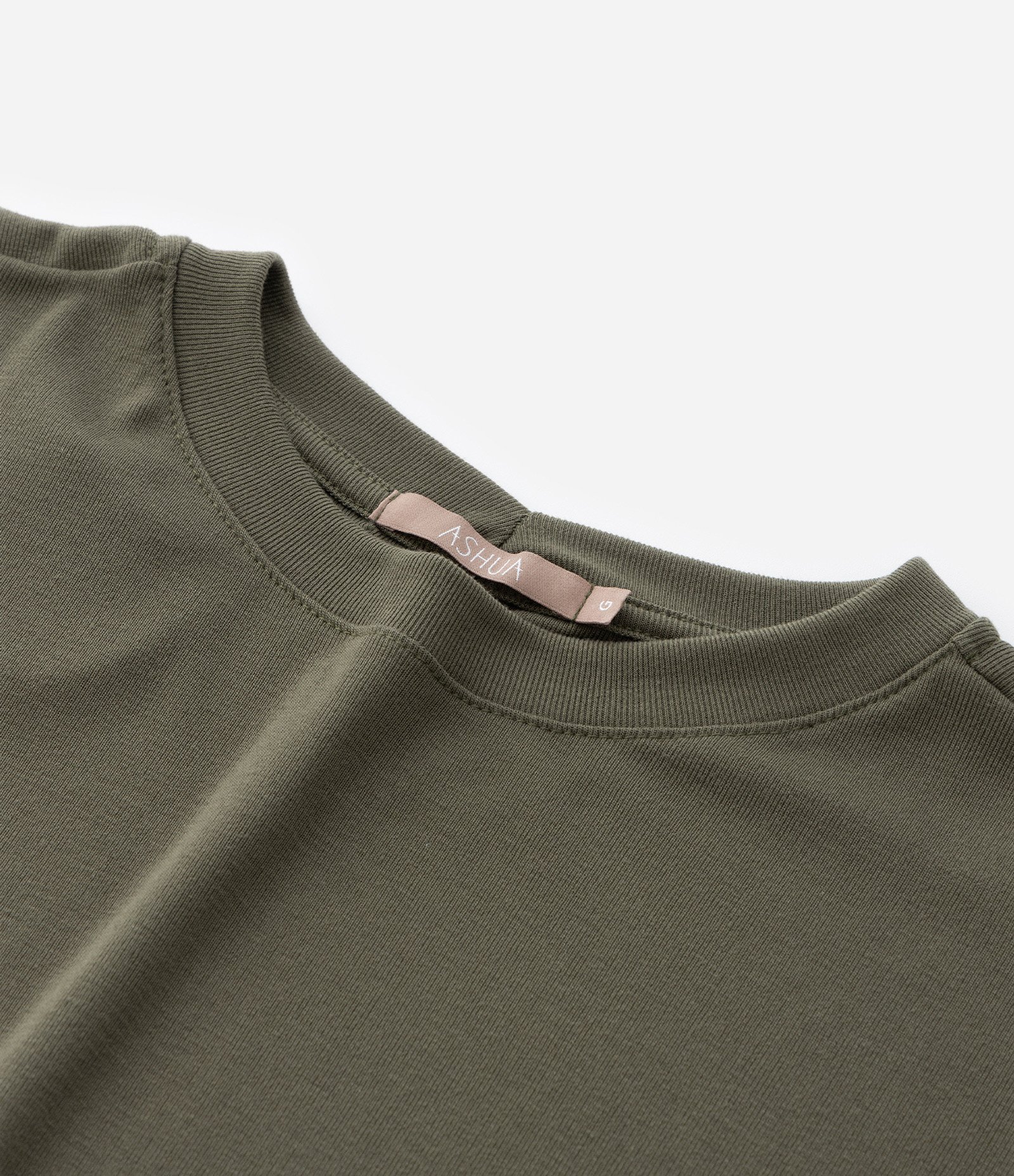 Blusa em Ribana com Ombro Deslocado Curve & Plus Size Verde 5