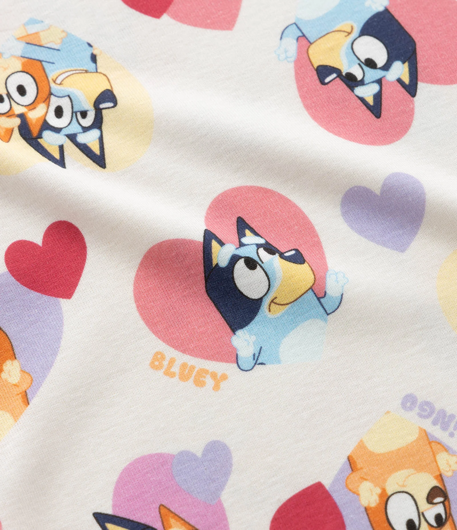 Pijama Infantil com Estampa Bluey e Bingo com Corações - Tam 3 a 8 Anos Off White 8