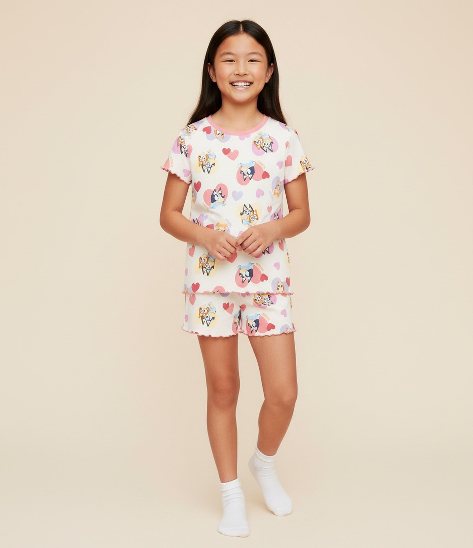 Pijama Infantil com Estampa Bluey e Bingo com Corações - Tam 3 a 8 Anos Off White 1