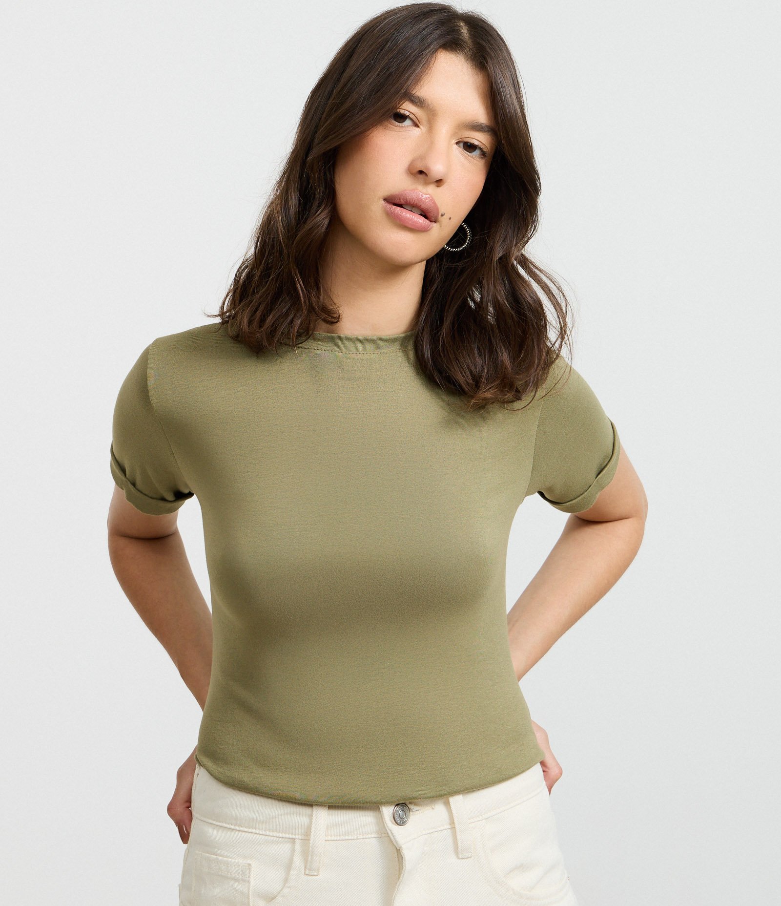Blusa Básica em Viscose com Manga Dobrada Verde 1