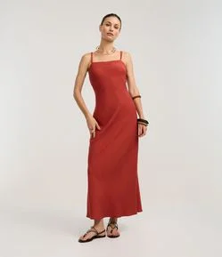 Vestido Reto Midi em Viscose com Aviamentos na Alça