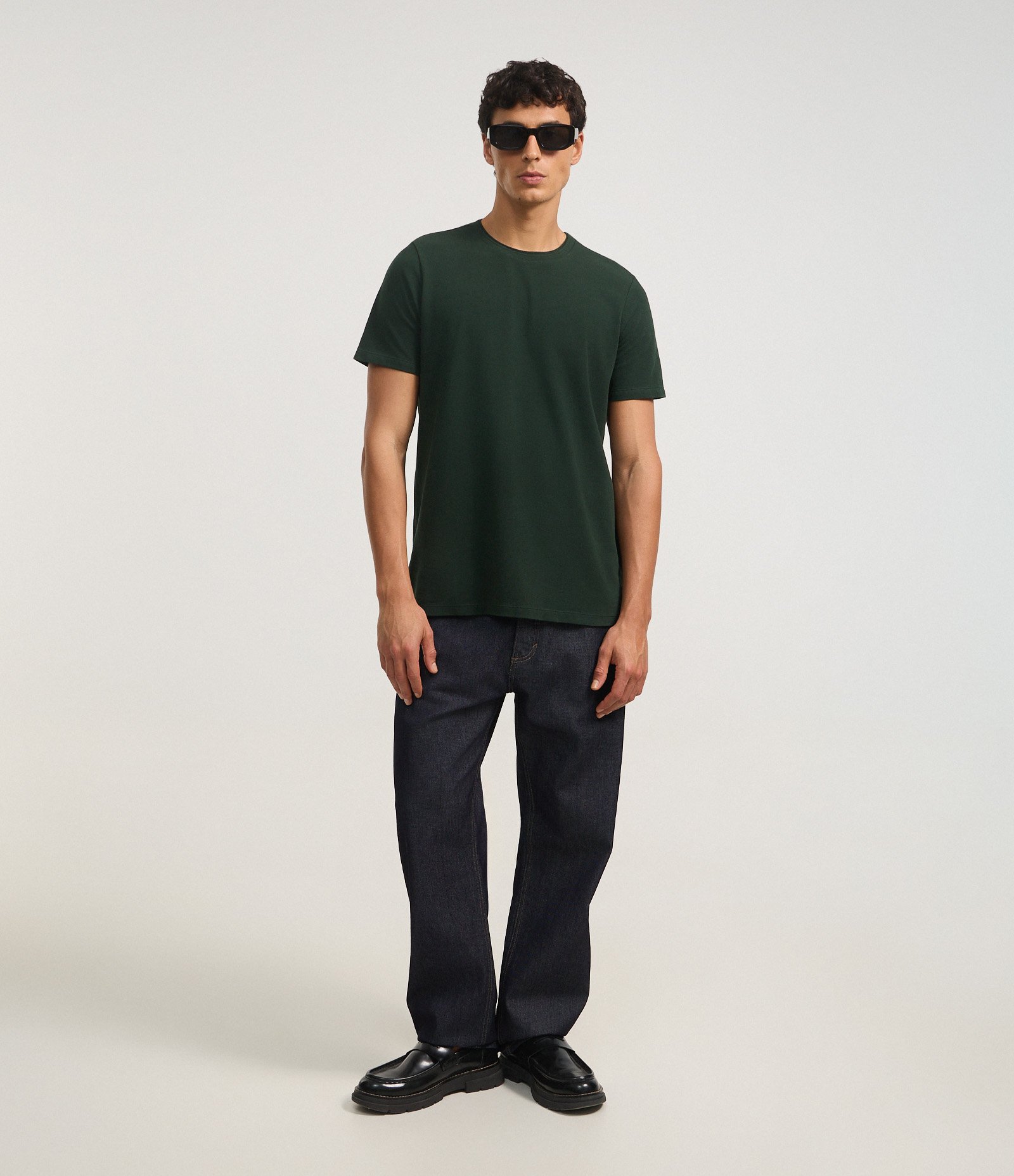 Camiseta Regular em Piquet com Gola Sobreposta em Ribana Verde 5