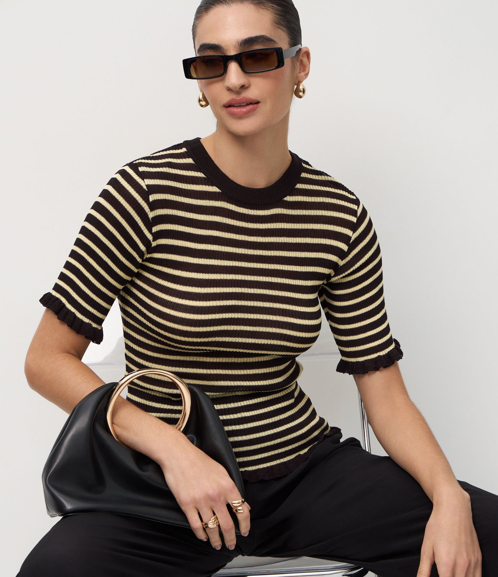 Blusa Ajustada em Tricô com Frufrus e Estampa de Listras Branco/Marrom 4