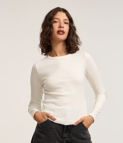 Blusa em Ribana com Barra Arredondada