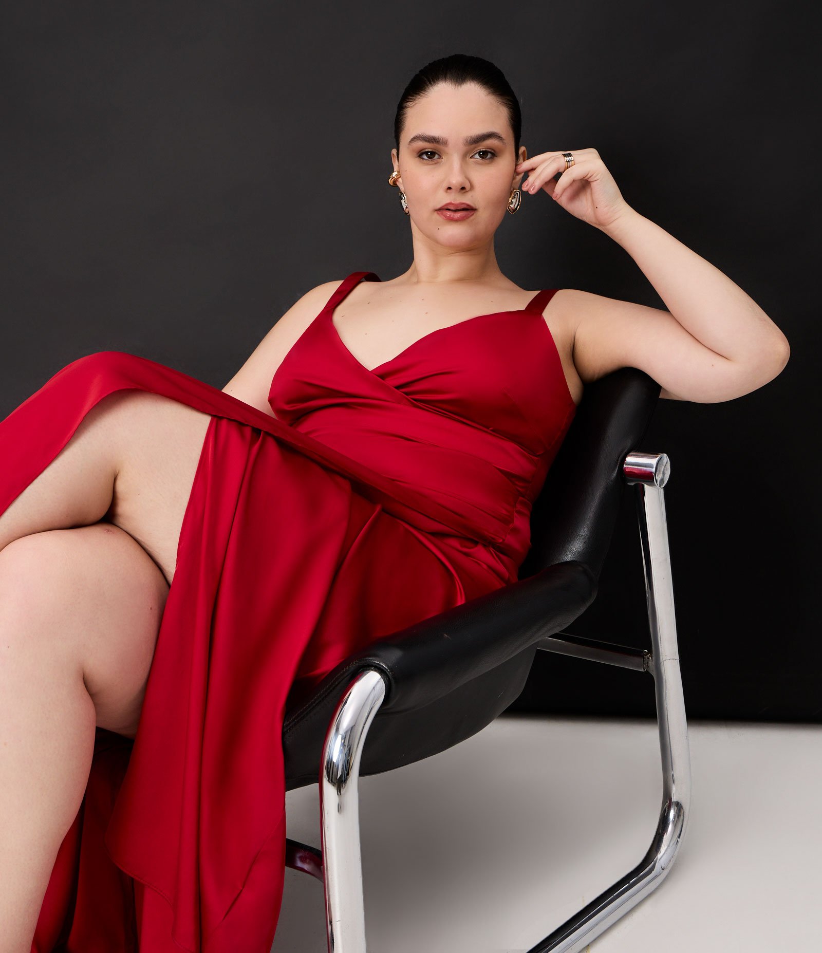 Vestido Longo em Crepe Acetinado com Transpasse Curve & Plus Size Vermelho 1