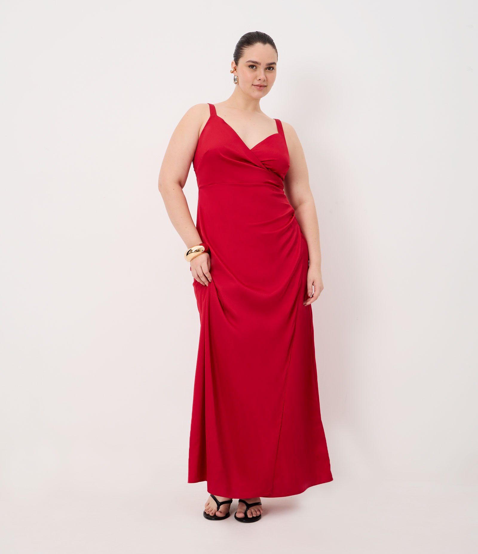 Vestido Longo em Crepe Acetinado com Transpasse Curve & Plus Size Vermelho 2