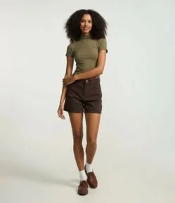 Blusa Básica Texturizada em Viscose com Golinha Alta