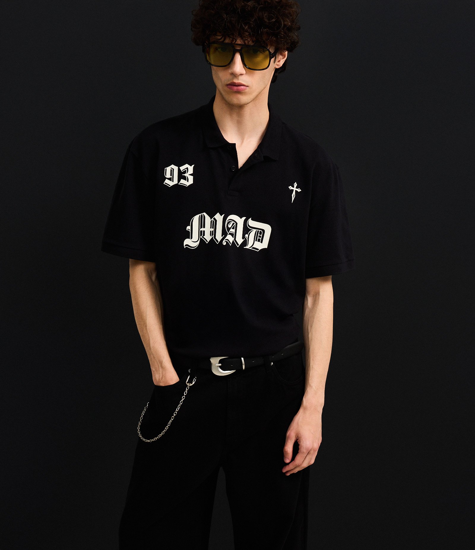 Calça Super Baggy em Sarja com Corrente no Passante Preto 4