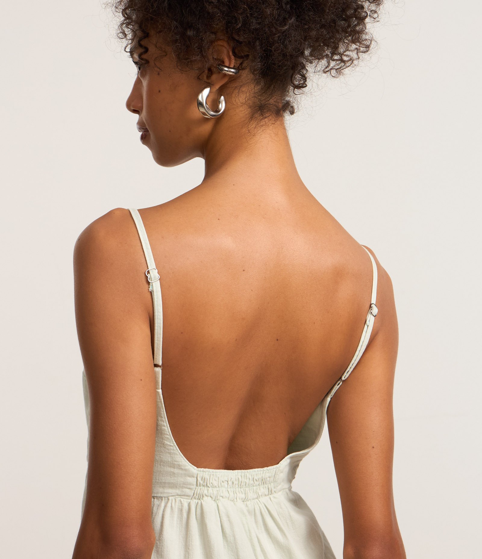 Vestido Midi em Jeans com Recortes e Alça Fina Cinza 4