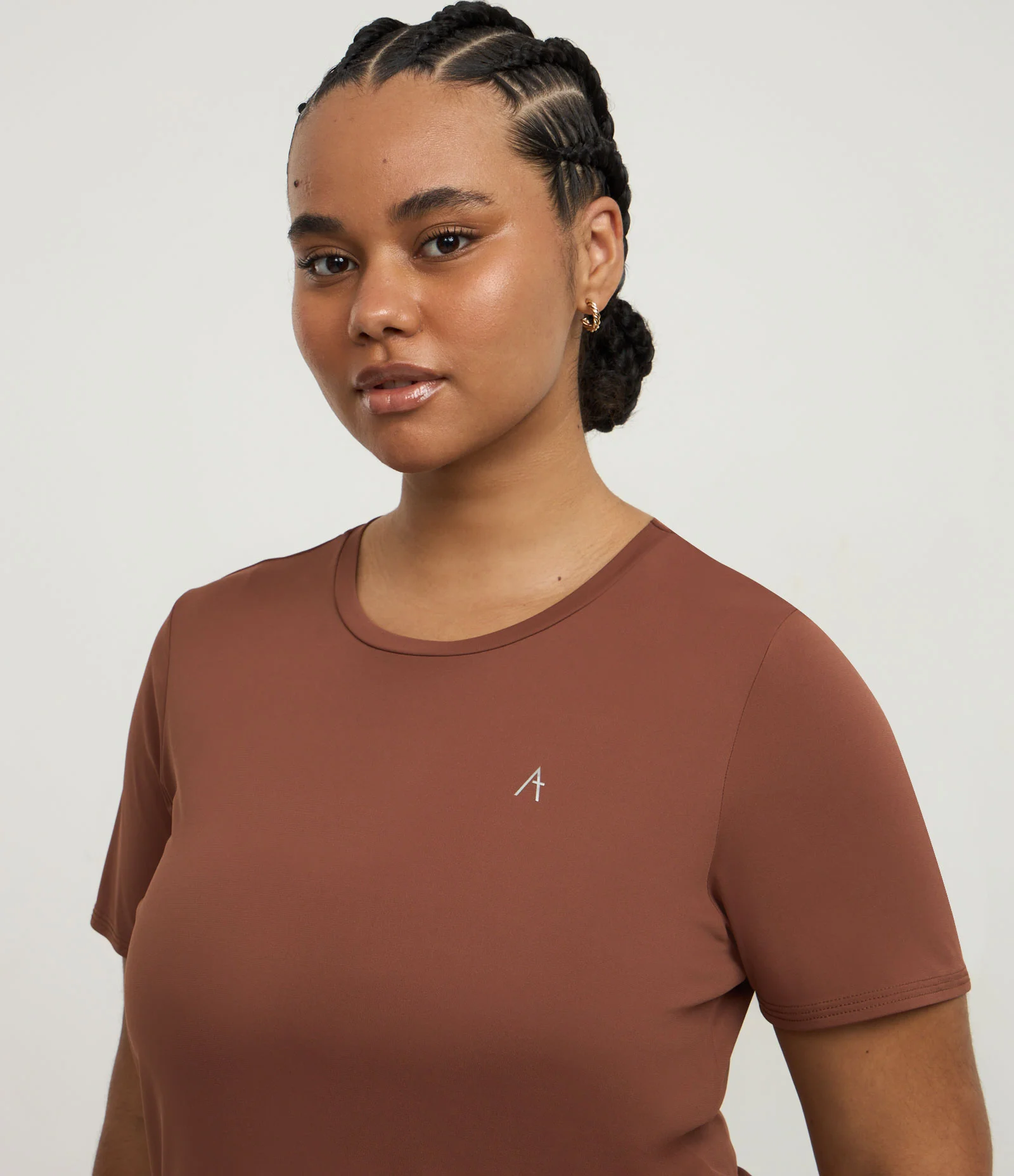 Camiseta Esportiva com Tecnologia Dry Curve & Plus Size Marrom 2