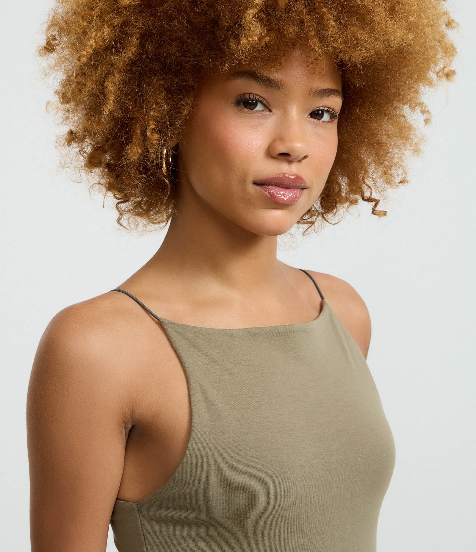 Vestido Midi com Alças Finas e Fenda Verde 2