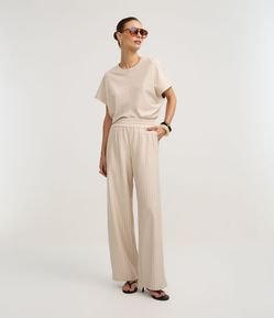 Calça Wide Risca de Giz em Ponto Roma