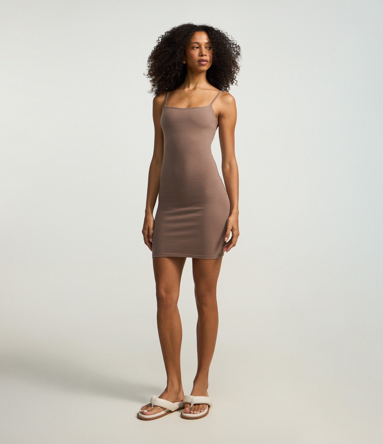 Vestido Tubinho Básico em Cotton com Alças Finas Marrom 2