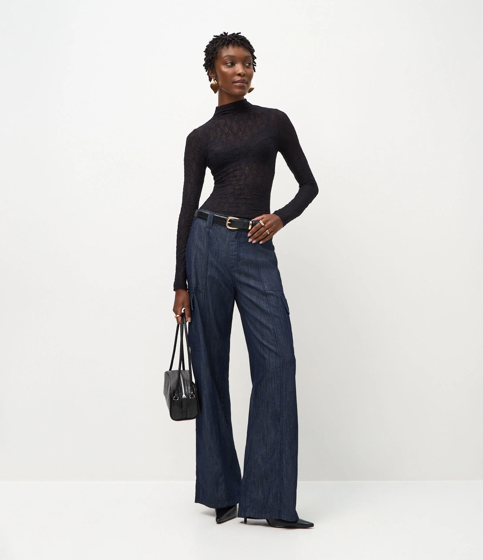 Blusa Manga Longa em Renda com Gola Alta Preto 2