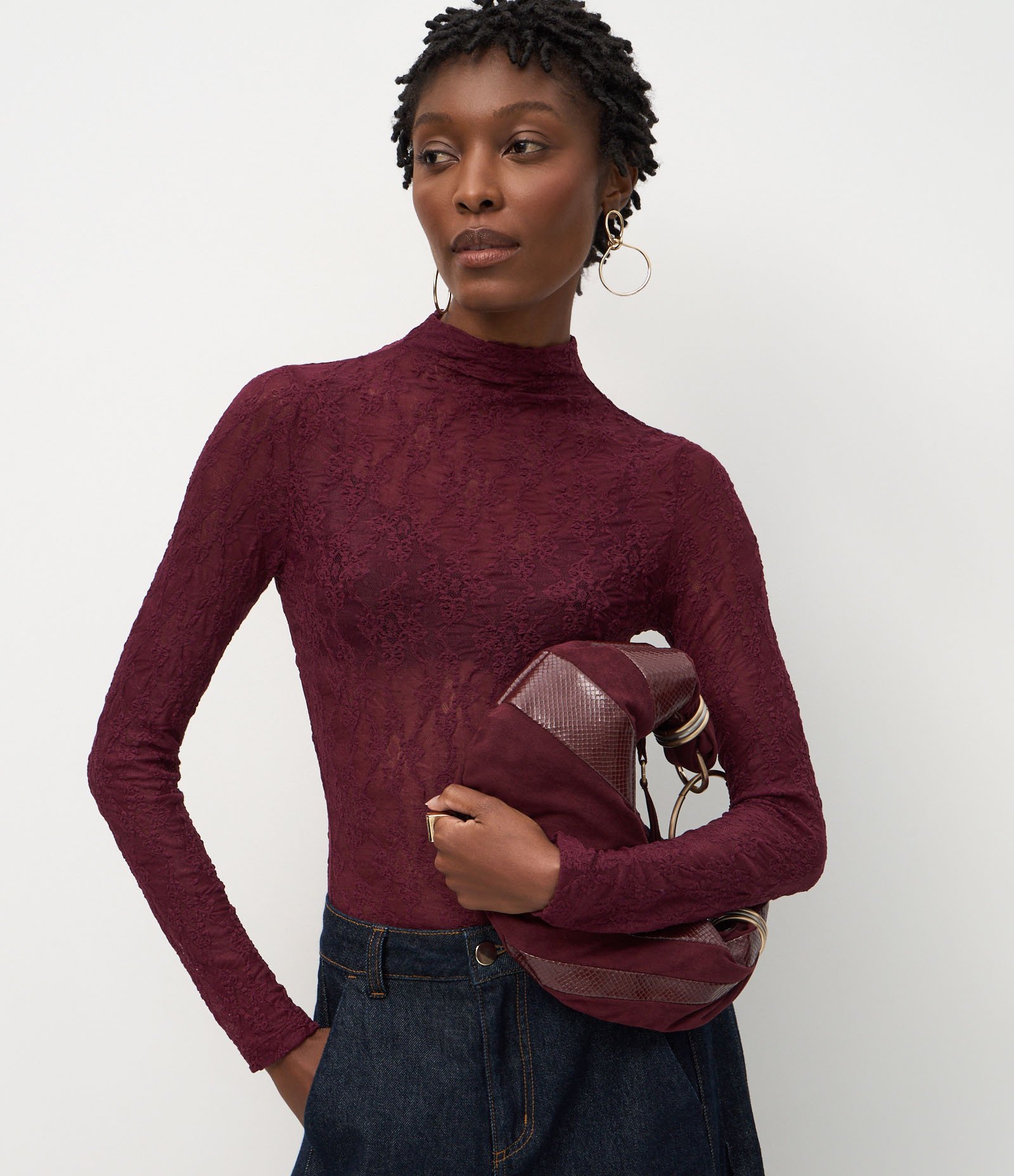 Blusa Manga Longa em Renda com Gola Alta Vermelho 1