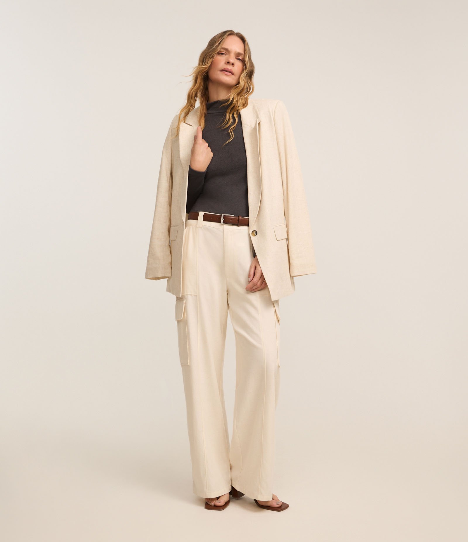 Blusa Texturizada com Gola Alta e Manga longa Cinza 2