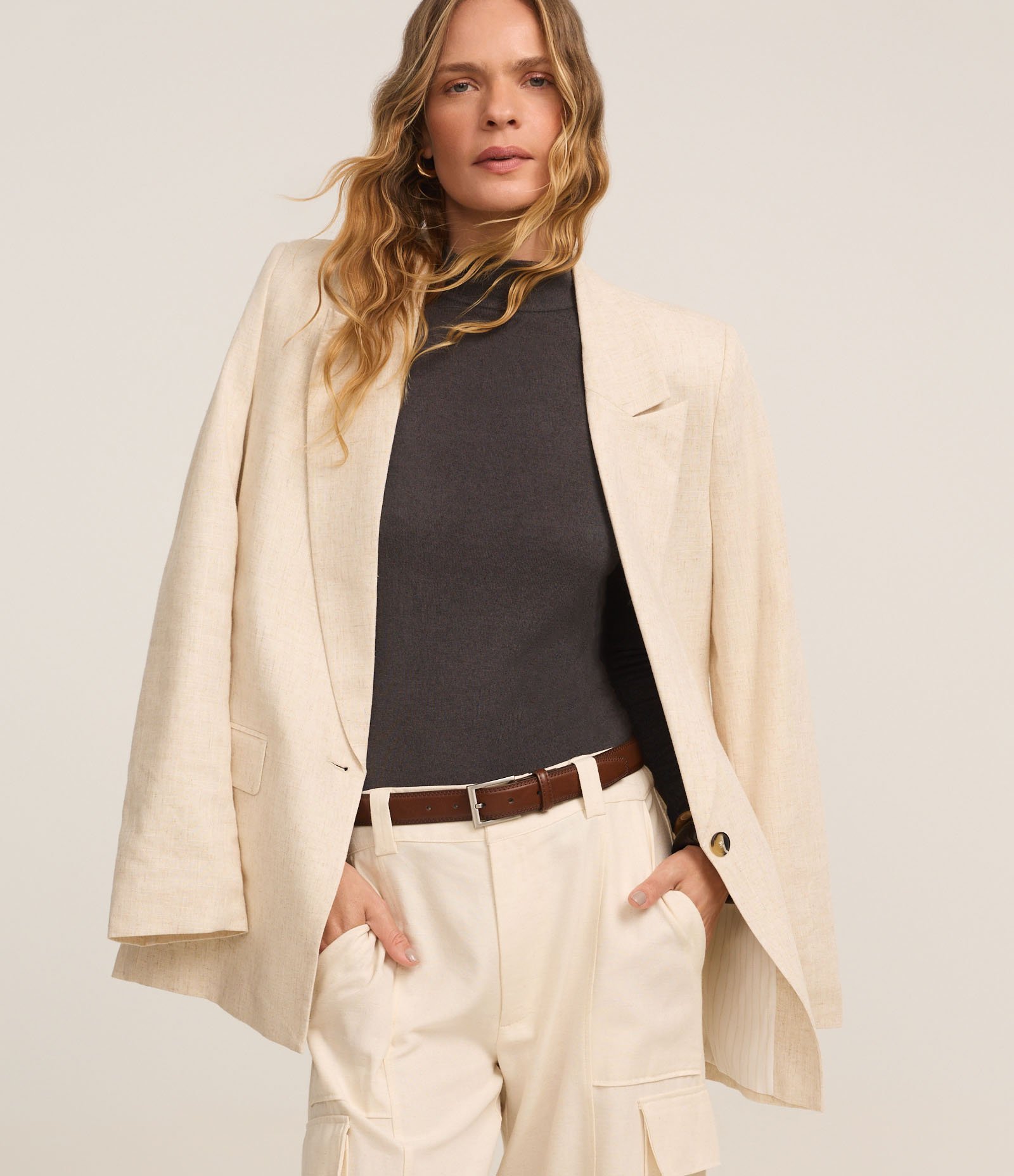 Blusa Texturizada com Gola Alta e Manga longa Cinza 5