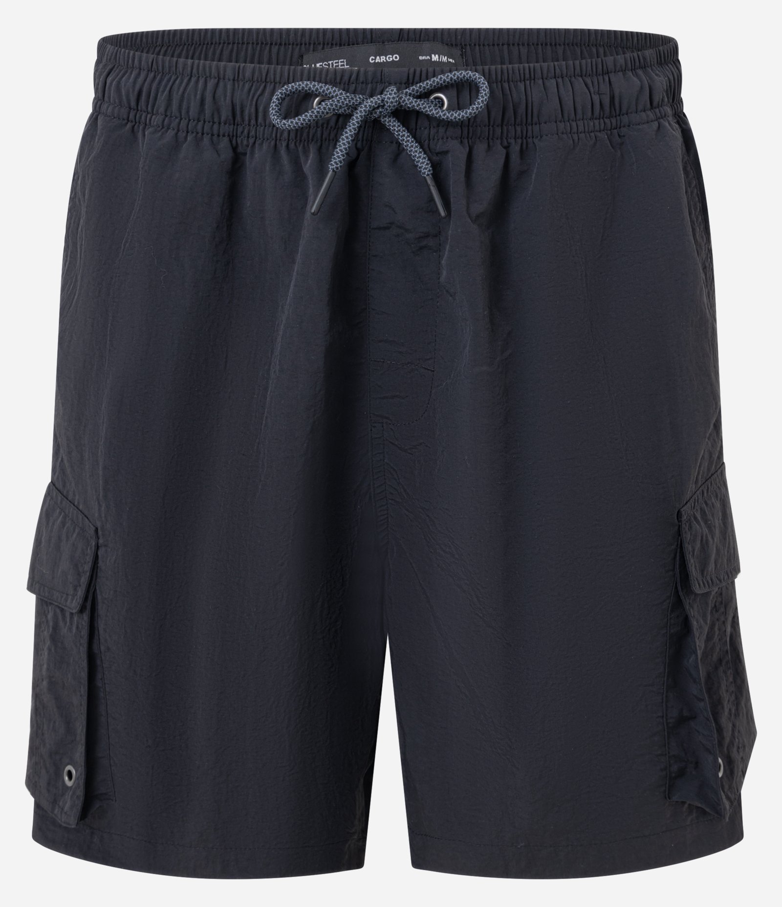 Bermuda em Material Tecnológico com Bolsos cargo Preto 6