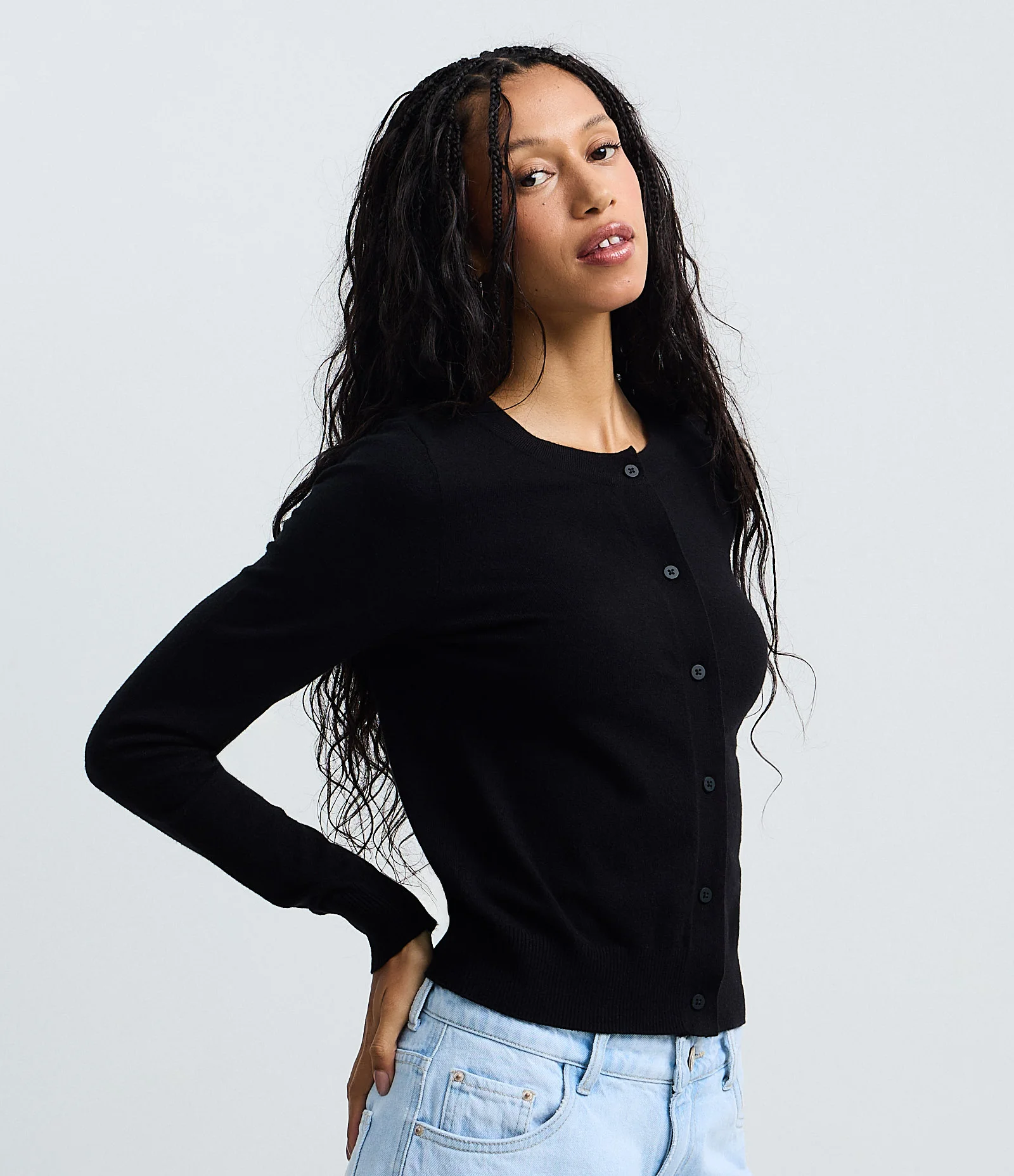 Cardigan Básico em Tricô com Botões e Gola Redonda Preto 1