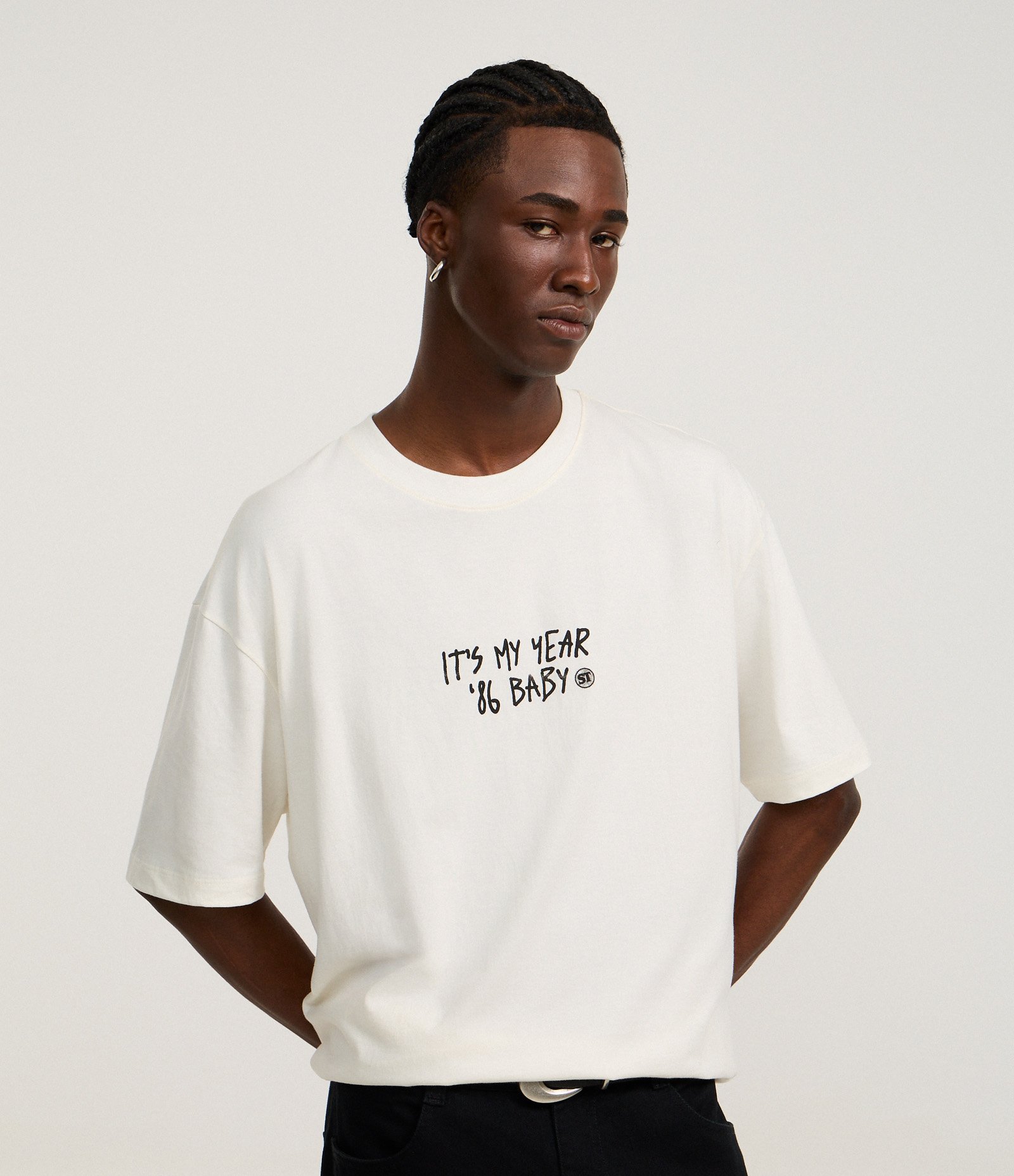 Camiseta Relaxed em Algodão com Estampa e Lettering Stranger Things Branco 2