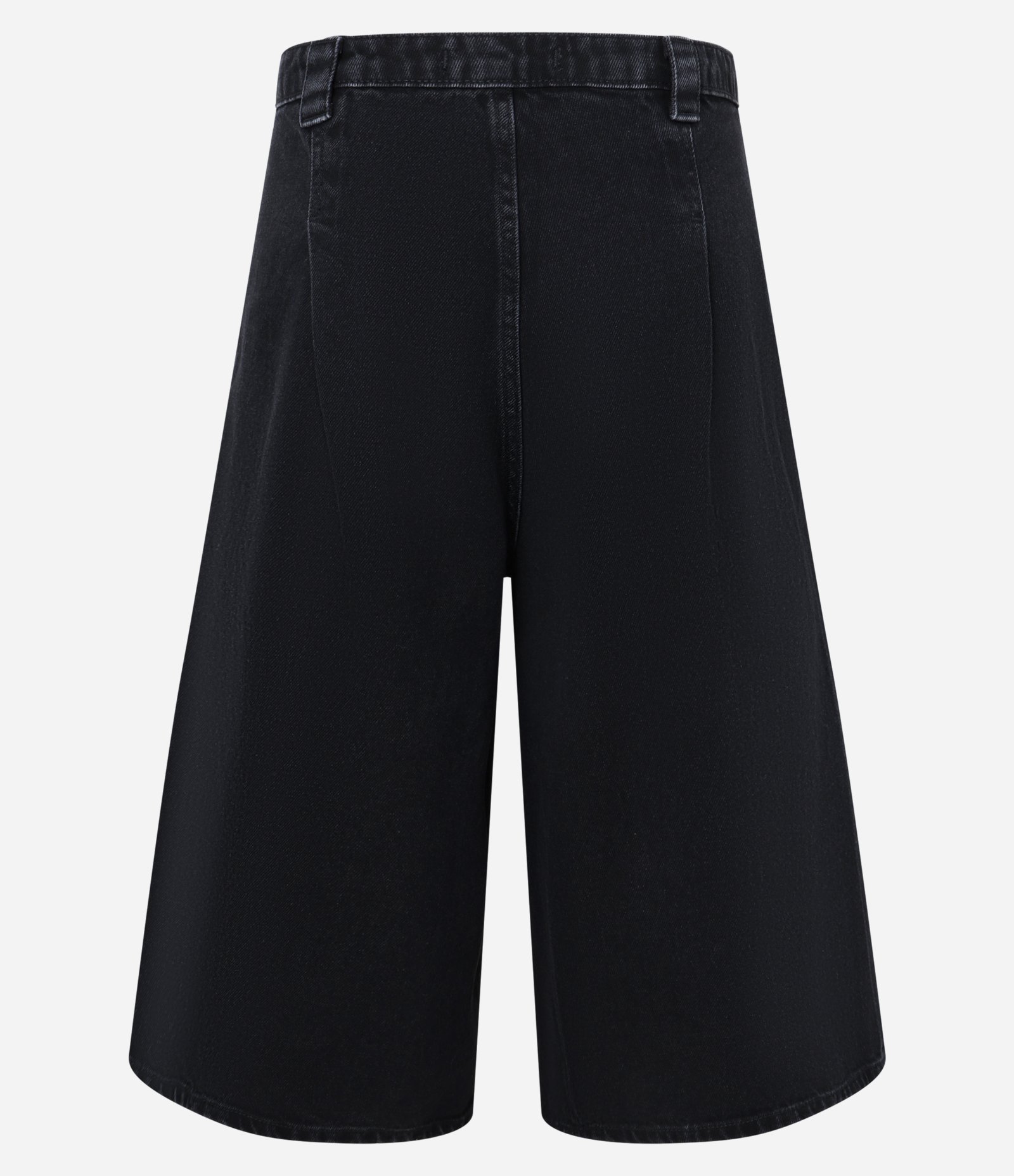 Bermuda em Jeans com Pregas Frontais Preto 6